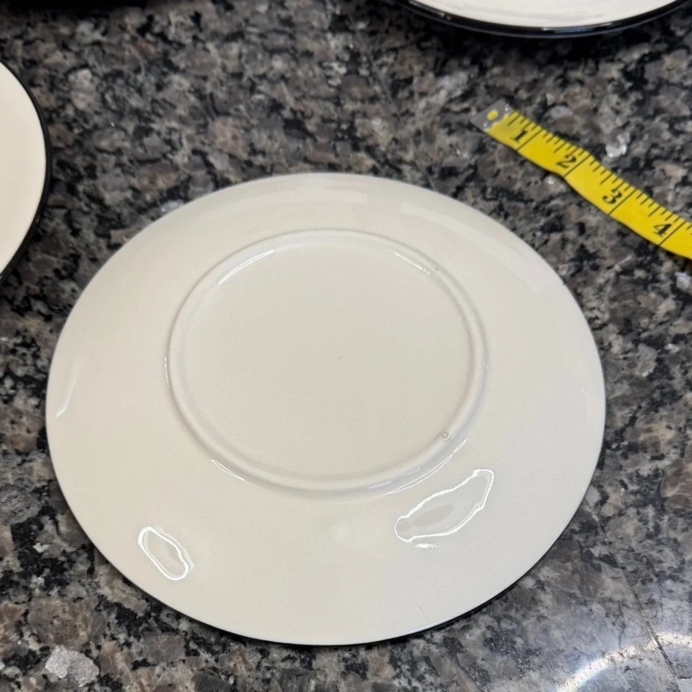 4 Halloween Themed Plates 8 inch NEW